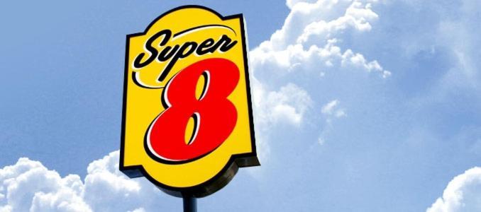Super 8 By Wyndham Kansas City At Barry Road/Airport Εξωτερικό φωτογραφία