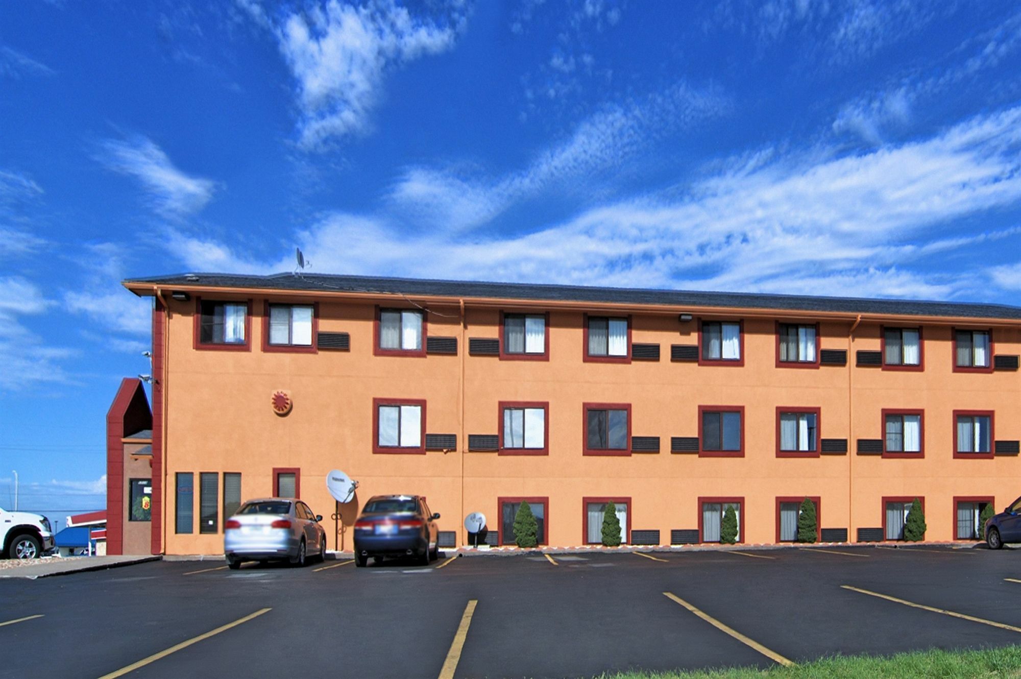 Super 8 By Wyndham Kansas City At Barry Road/Airport Εξωτερικό φωτογραφία